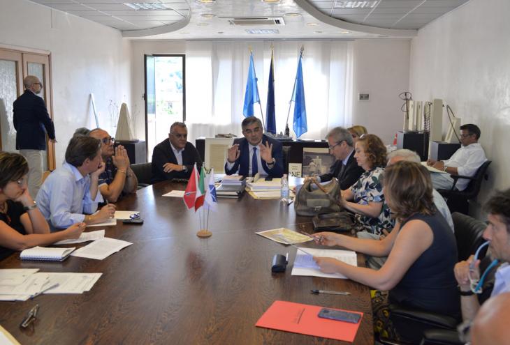 d'alfonso sulla diga di bisenti