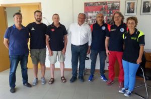 Mazzocca - al centro - con i rappresentanti dell’A.Ge.Pro.