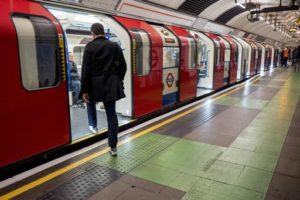 BRITAIN-COMMUTING-OFFBEAT