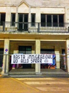 sant'egidio striscione sprar