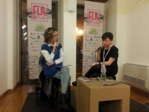 FLA 2017. Da sin. la giornalista Francesca Di Giuseppe e la scrittrice emergente Ilaria Grasso