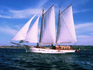 Goletta Oloferne fa tappa a Martinsicuro e visita all’Ecomuseo del mare