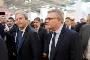 Vinitaly, Gentiloni visita il padiglione Spazio Abruzzo