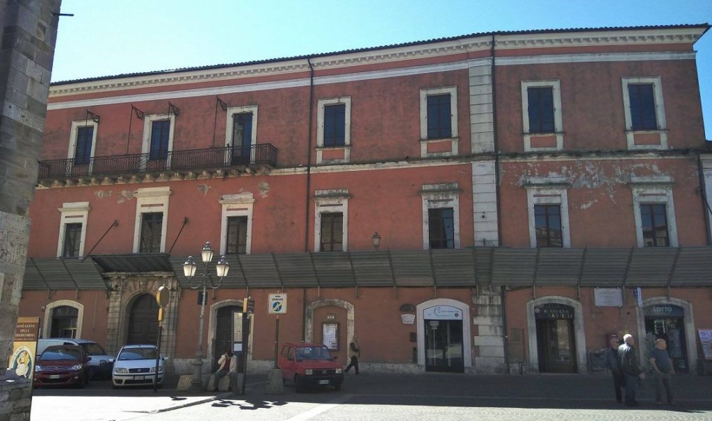 Atri, riprendono i lavori al Palazzo del Seminario della Curia