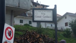 Valle Castellana: arriva la nuova segnaletica con i nomi delle vie ed i numeri civici