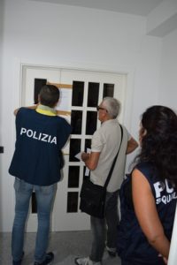 Loreto Aprutino, denunciato falso dentista: sigilli allo studio abusivo