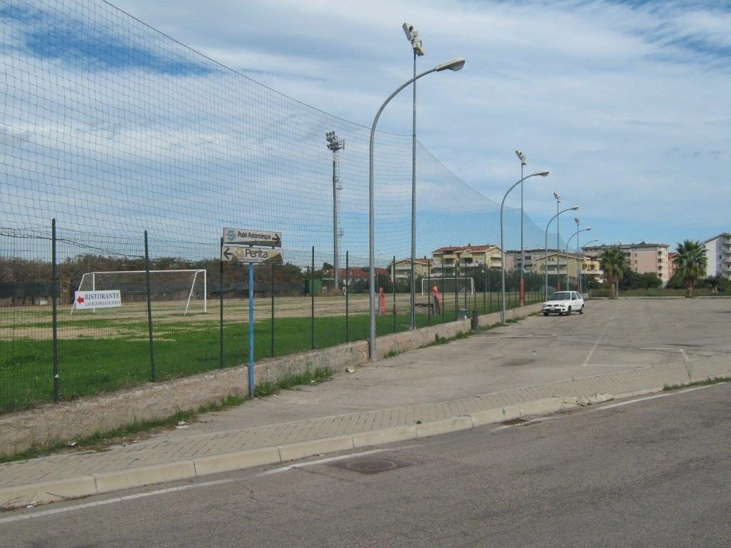 Antistadio via Senna, individuata la ditta per la realizzazione del campo da calcio