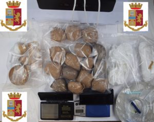 L'Aquila, arrestato noto commerciante per detenzione di droga