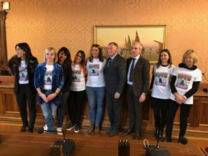 Le farmacie diventano un punto di informazione e orientamento per le donne vittime di violenza: