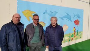 Un murales dedicato al mare nella scuola Maurizio Berardinucci