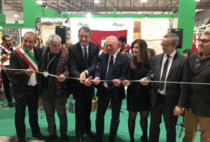 L'artigiano in fiera: inaugurato lo stand Abruzzo a Milano