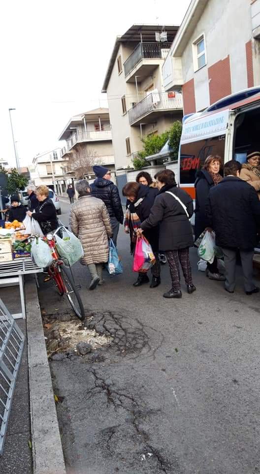 Salute, 500 persone controllate al mercato di palazzo Baldoni