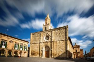 Atri torna su Rai1 con la messa celebrata nella Basilica Concattedrale