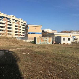 Ripulita l’area di via Inghilterra, 9 mila metri quadri di terreno incolto