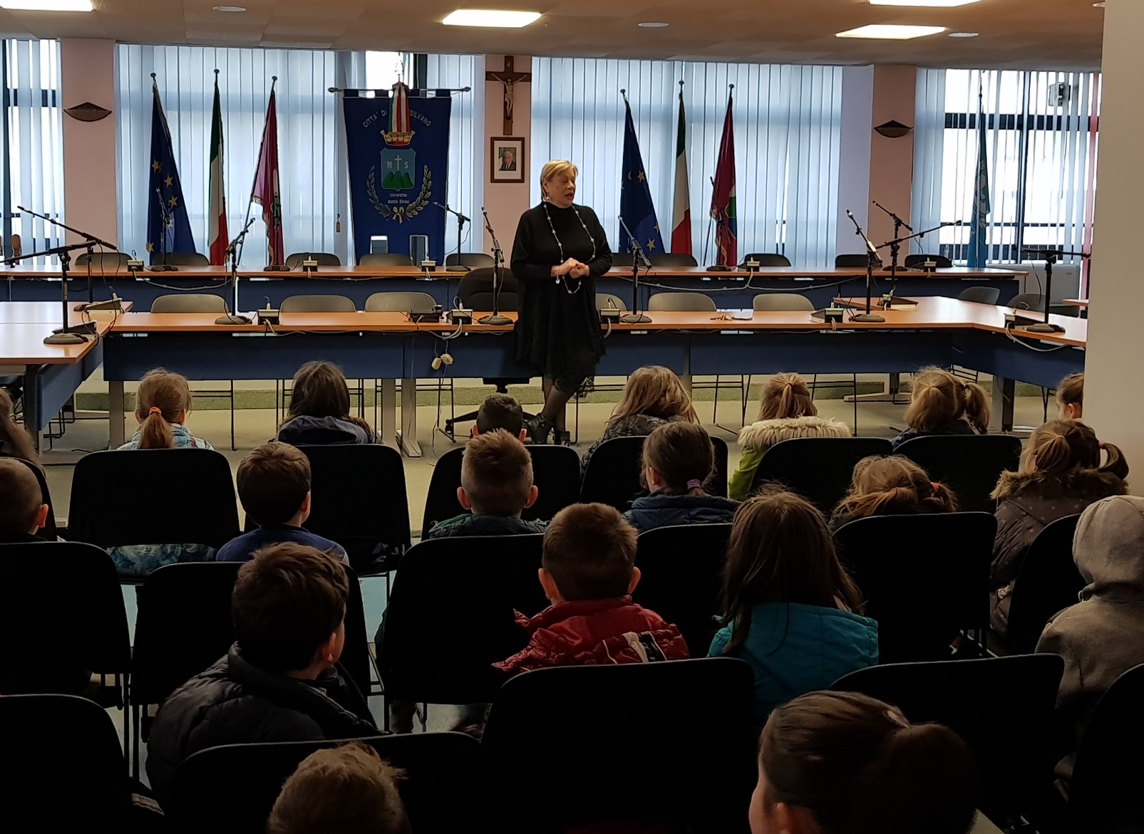 I bambini delle materne Fanny Di Blasio e De Zelis in Comune