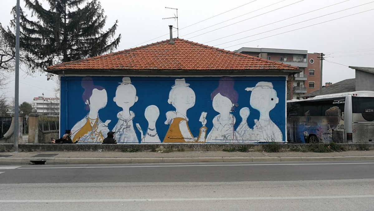 Montesilvano,"Radical Zombie"sulla casa del custode del cimitero