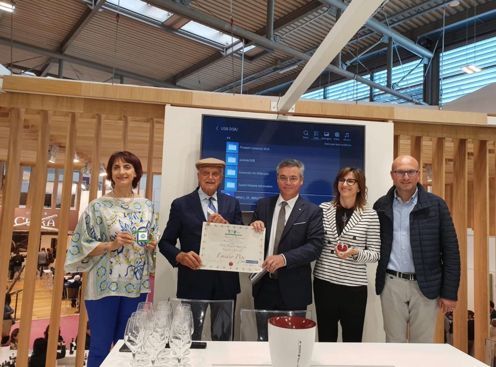 Vinitaly, “Talenti e Imprese”: premiata la Cantina “Emidio Pepe”