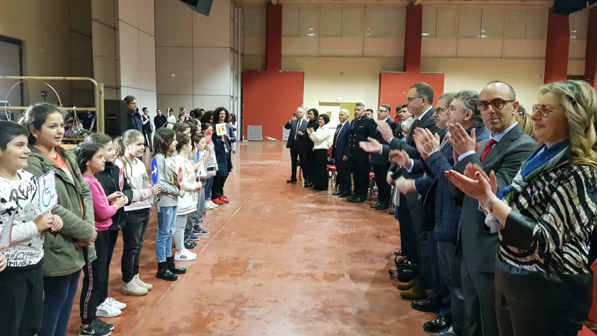 “I giovani verso la cultura della legalità”, festa al Pala Dean Martin