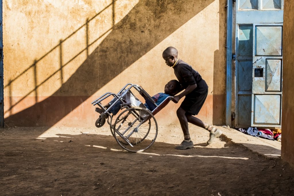 Scuole teramane e Kenya unite grazie al cortometraggio del regista Lupinetti