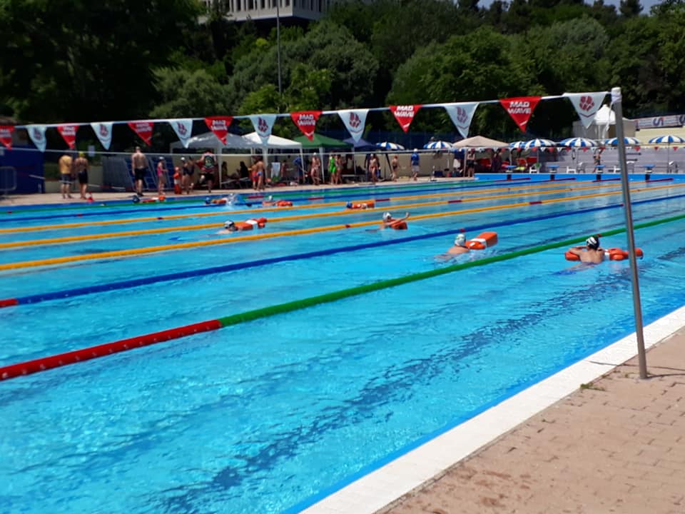 Teramo, la piscina comunale all’aperto apre le porte alla città