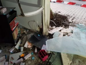 Montesilvano, esplode bomba davanti a un centro estetico