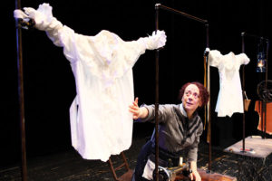 L'attrice Laura Curino a chiudere il Montone Festival
