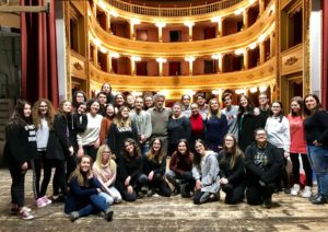 Atri, torna il laboratorio di recitazione per gli alunni del liceo Illuminati e Zoli