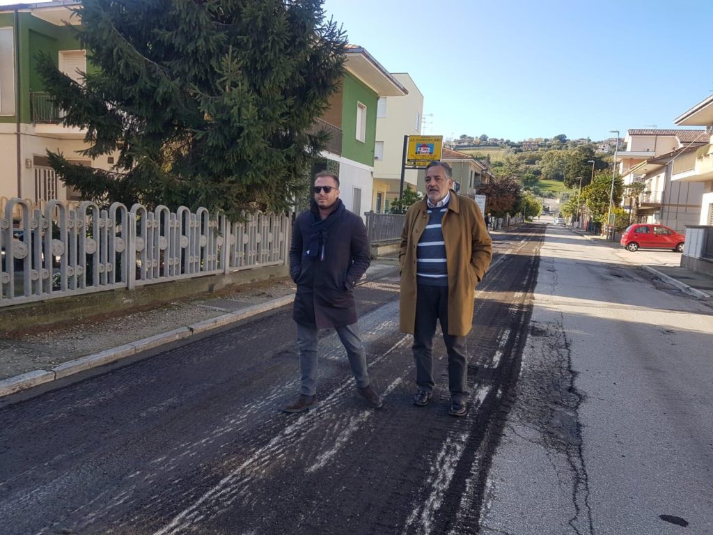 Piano asfalti Giulianova: sopralluogo del Sindaco al cantiere di via Montello