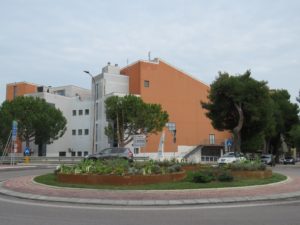 Pineto, valorizzata la rotonda per Mutignano grazie a azienda