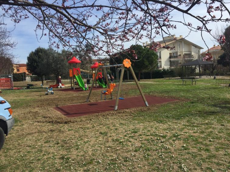 Giulianova, nuove aree gioco per i parchi Cerasari e dell’Annunziata