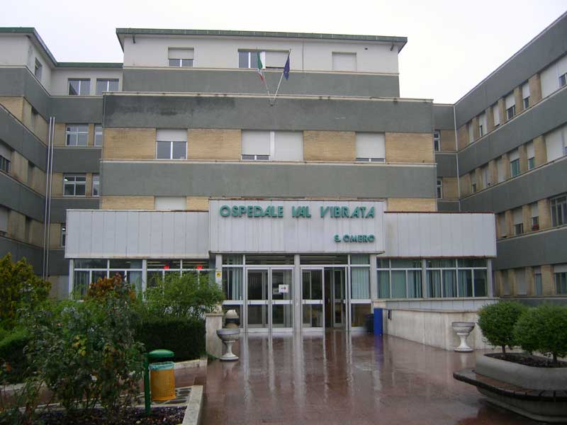 Carenza medici all'ospedale Val Vibrata: continua la denuncia del Pd