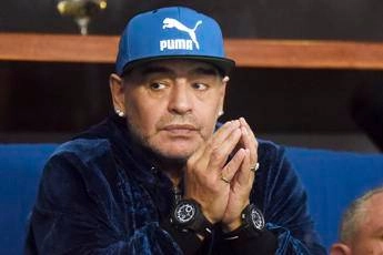 Maradona, autopsia: edema polmonare con 12 ore di agonia prima della morte