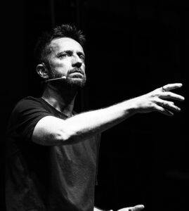 Andrea Scanzi aprirà a Pineto la stagione degli eventi estivi