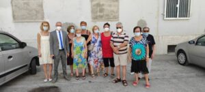 Via Rigopiano, rifiuti dai balconi e allacci abusivi alle utenze. L’appello di Pettinari