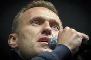 Navalny dall’Artico assicura: “Sto bene, sono il nuovo Babbo Natale”