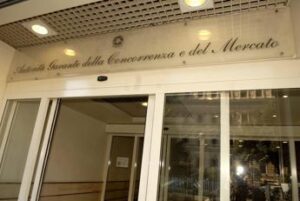 Pandoro griffato Chiara Ferragni, da Antitrust multa di oltre 1 milione di euro