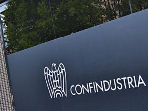 Confindustria, corsa per la presidenza: tre in lizza per il dopo-Bonomi