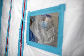 Covid, la variante più diffusa negli Usa è più severa?