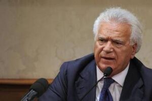 Denis Verdini a processo a Roma per accusa di evasione dai domiciliari
