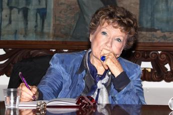 Caso Brescia, Dacia Maraini: “Richiesta del pm? Esterrefatta, è arcaismo culturale”