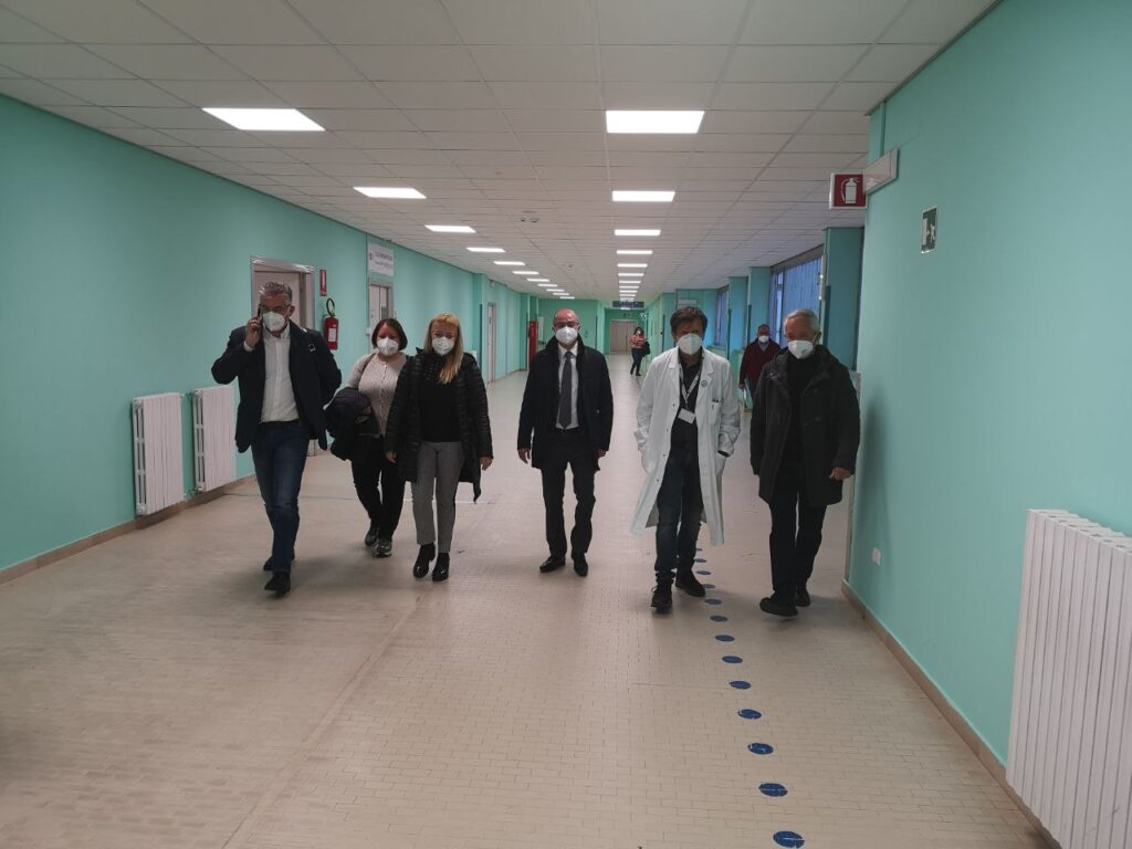 Visita ispettiva ospedale San Liberatore, Pettinari "grave carenza di personale"