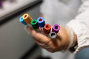 Boom di malattie sessuali trasmesse in Europa: crescono casi sifilide, gonorrea e clamidia