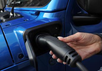 Incentivi auto 2024 al via da oggi, come funziona ecobonus