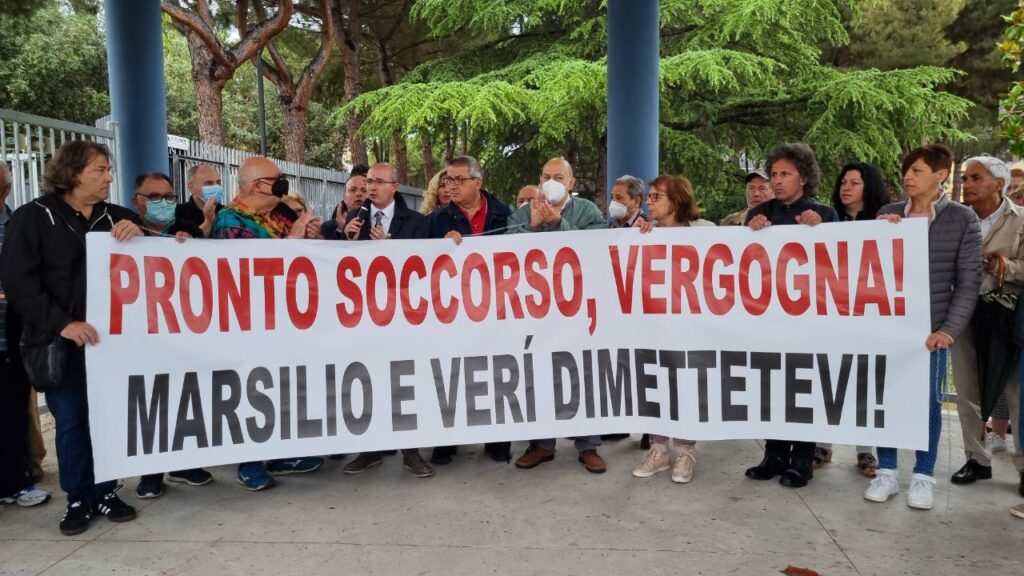 Pronto soccorso Pescara, “giorni e giorni di attesa per i pazienti"