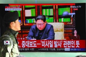 Nordcorea spara 200 colpi di artiglieria, Seul evacua due isole