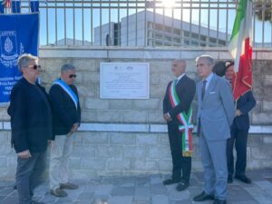 Pescara, una targa in ricordo del giudice Borsellino e della scorta