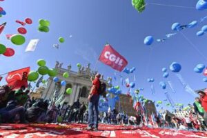 Salario minimo, sì o no: cosa dicono i dati dell’Ocse