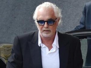 Briatore: “Non ci sono auto italiane in autostrada”