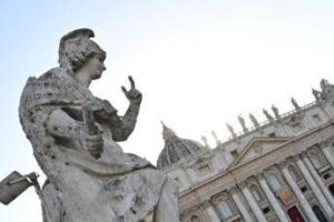 Conclave, Robert Harris: “E’ come un reality show a eliminazione”
