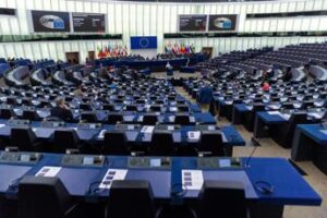 Israele, Ue annuncia ‘revisione’ programma aiuti a palestinesi